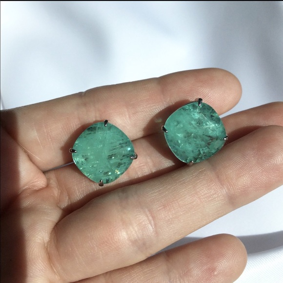 Luxury Square Colombian Emerald Earrings - Picture 6 of 8